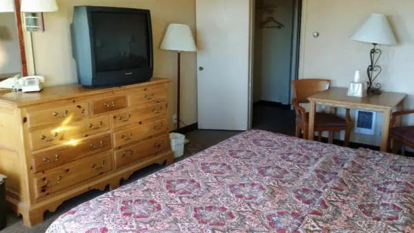 Western Ridge Motel 5